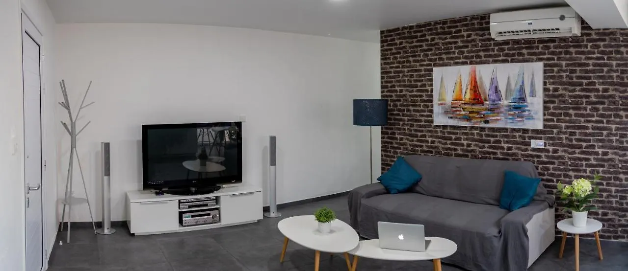 Poseidon Apartment By Michalis Ayia Napa