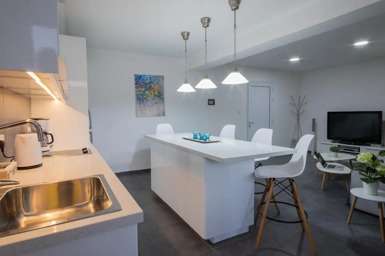 Poseidon Apartment By Michalis Ayia Napa